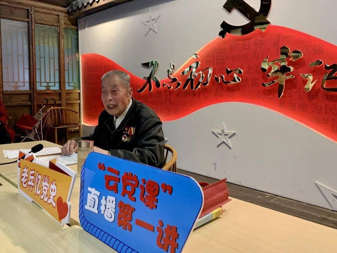 逃出奶油苹果屋
